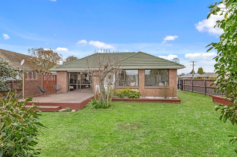 1/11- NEILL STREET, Hornby, Christchurch - Carousel 13