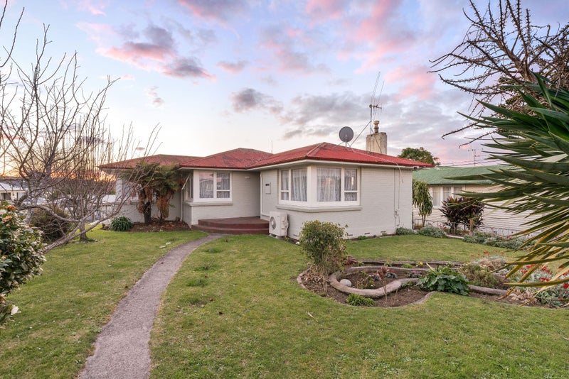 14 Manson Street, Gate Pa, Tauranga - Carousel 2