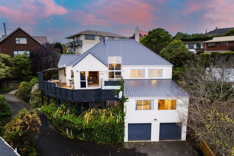 1 Brugh Place, Waverley, Dunedin - Carousel 1