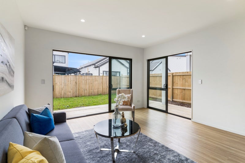 17 John Burn Road, Takanini, Auckland - Carousel 1