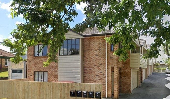 102A Clyde Street, Hamilton East, Hamilton - Carousel 19