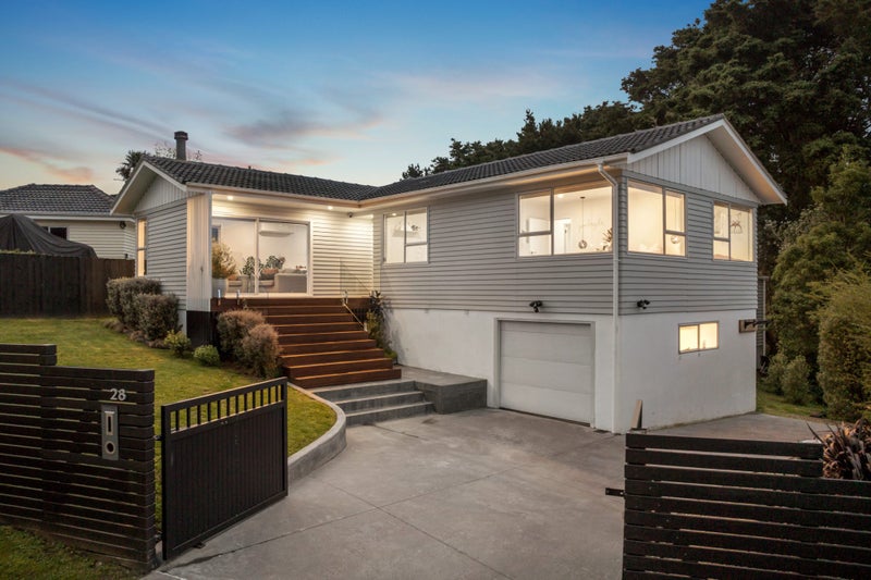 28 Castleton Street, Birkdale, Auckland - Carousel 1