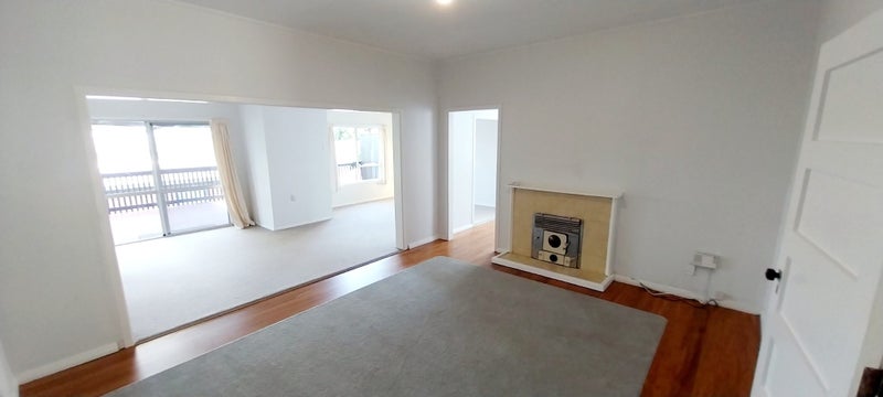 21 Hadfield Avenue, Waterview, Auckland - Carousel 2