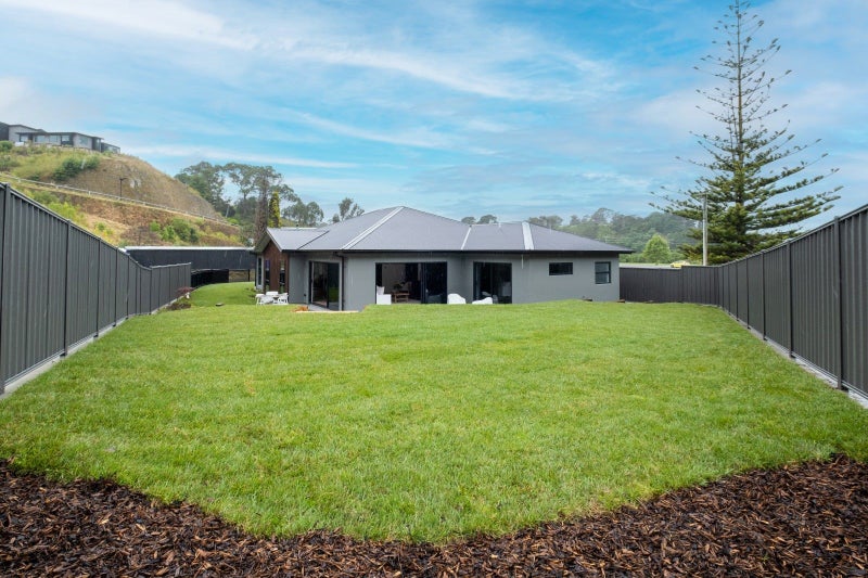 63 Oak Road, Poraiti, Napier - Carousel 19