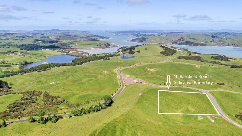 10 Barnfield Road, Kaiwaka - Carousel 1