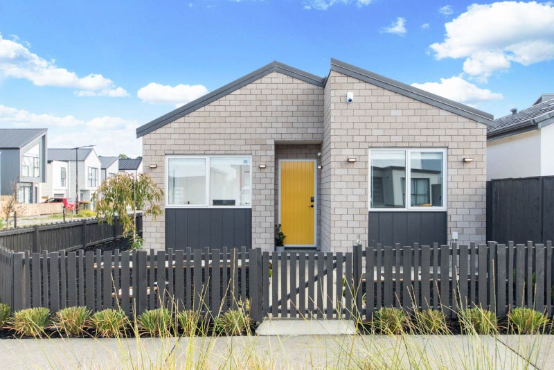 12 Houhora Street, Westgate, Auckland - Carousel 2