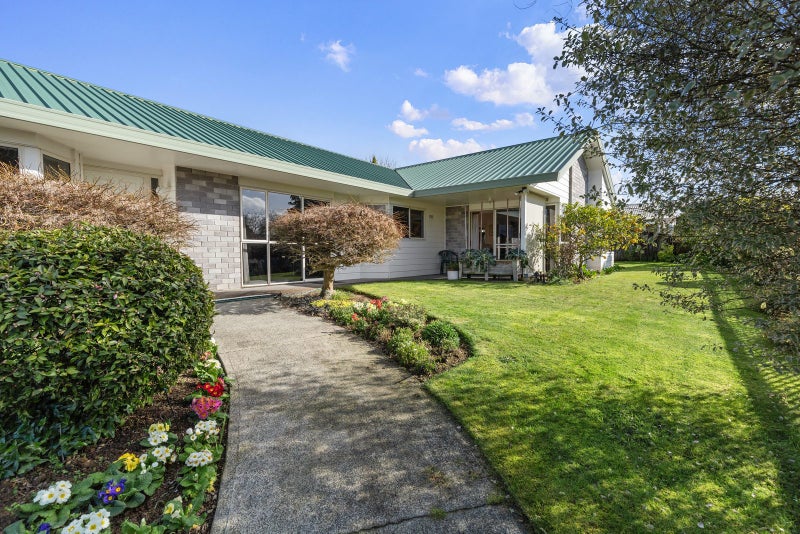 64 Sunnyhills Avenue, Glenview, Hamilton - Carousel 19