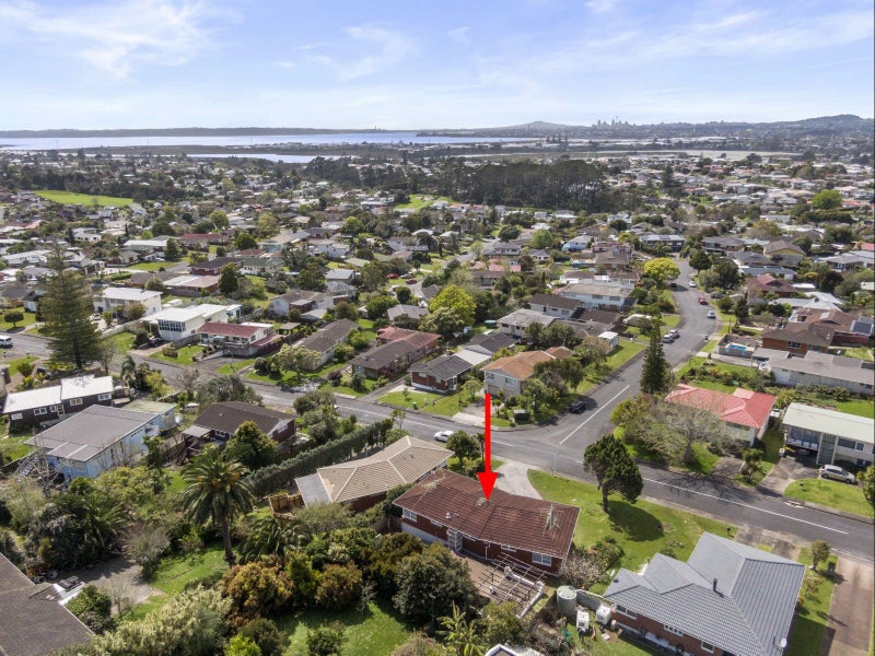 16 Manhattan Heights, Glendene, Auckland - Carousel 1
