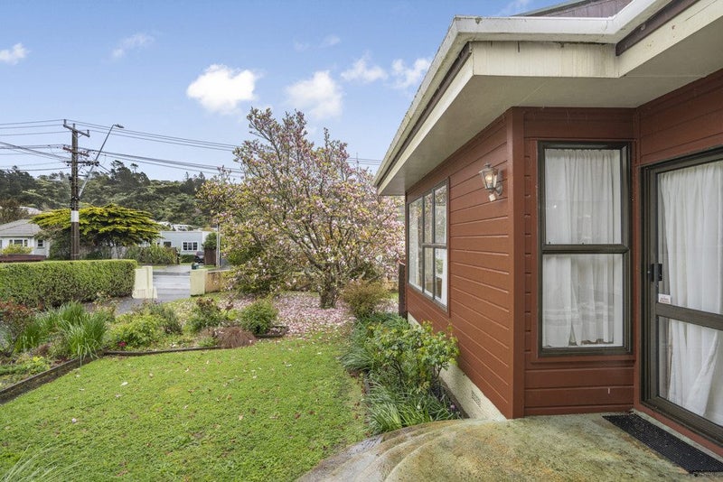 109 Stokes Valley Road, Stokes Valley, Lower Hutt - Carousel 2