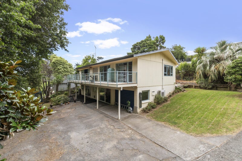 64B Uxbridge Road, Mellons Bay, Auckland - Carousel 1