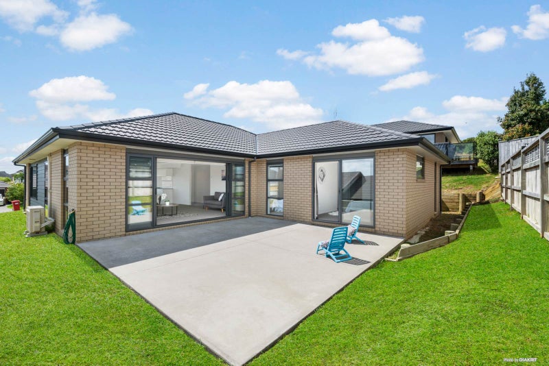 178 Pinecrest Drive, Gulf Harbour, Whangaparaoa - Carousel 2