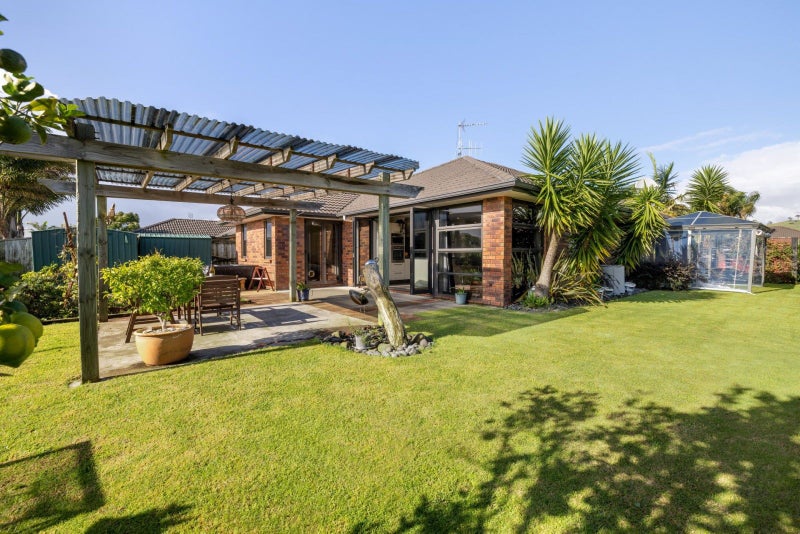 34 Carrington Drive, Papamoa Beach, Papamoa - Carousel 1