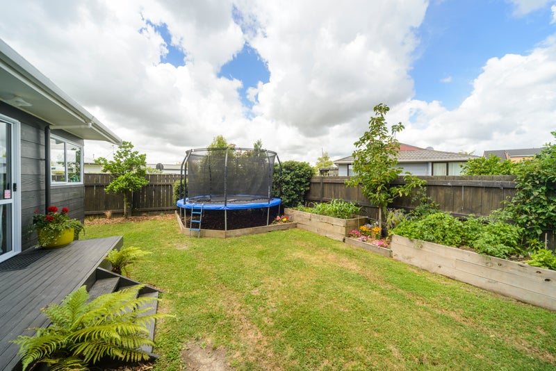 97 Hillcrest Drive, Kelvin Grove, Palmerston North - Carousel 2