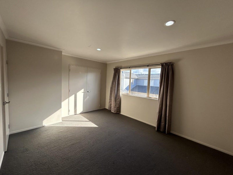 7 Gary John Lane, Frankton, Hamilton - Carousel 8