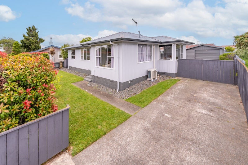 42 Plunket Street, Tamatea, Napier - Carousel 2