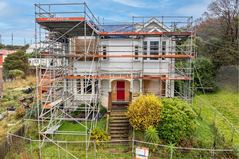 1 Phillips Street, Kensington, Dunedin - Carousel 2