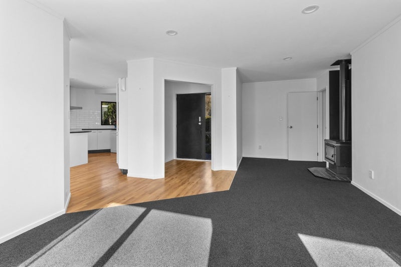 90 Endeavour Avenue, Flagstaff, Hamilton - Carousel 2