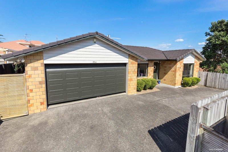 10 Phoenicia Court, The Gardens, Auckland - Carousel 1