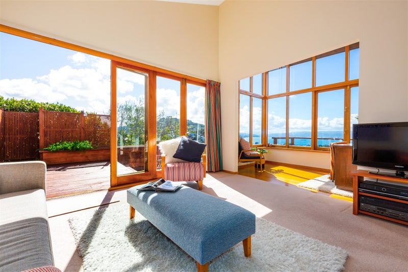 12 Thorby Street, Northland, Wellington - Carousel 2