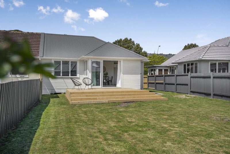 317 Oxford Terrace, Avalon, Lower Hutt - Carousel 1