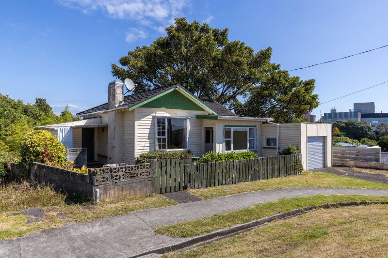 29 Dorset Avenue, Westown, New Plymouth - Carousel 26