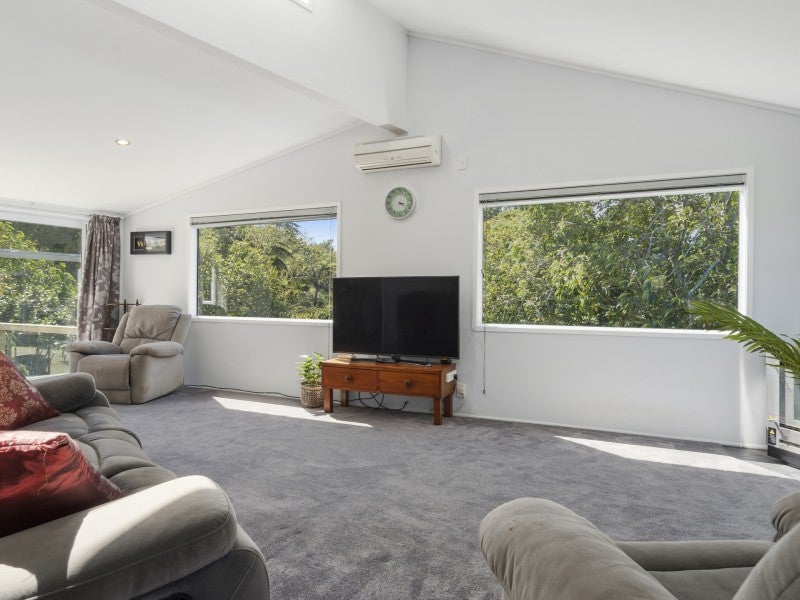 62F Poplar Grove, Whalers Gate, New Plymouth - Carousel 2