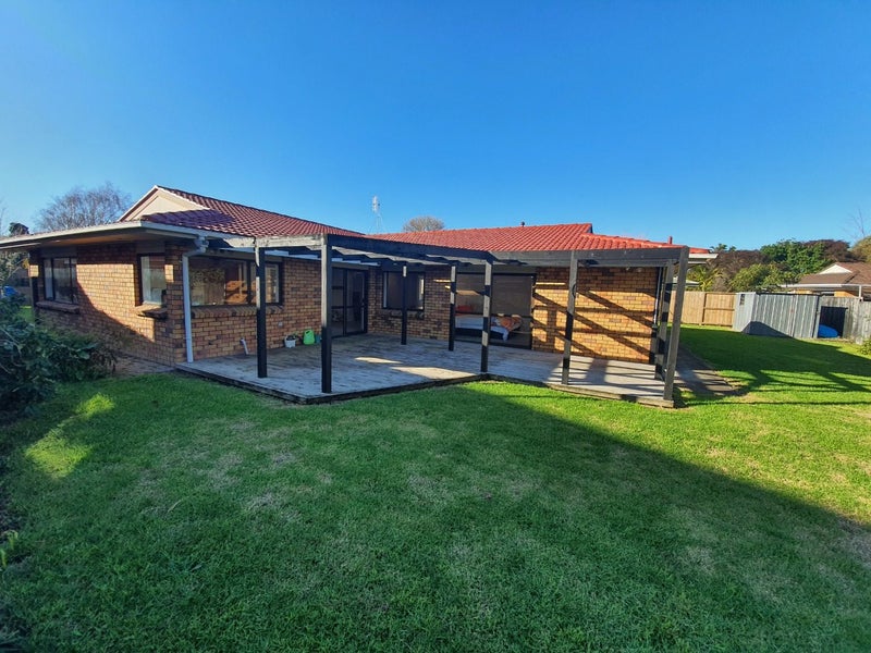 129 Walter Strevens Drive, Conifer Grove, Takanini - Carousel 2