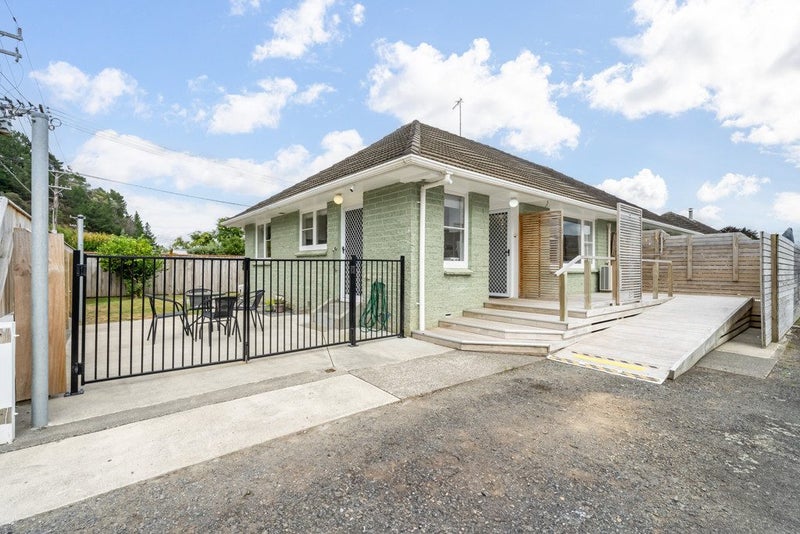 1/15 LANE Street, Wallaceville, Upper Hutt - Carousel 1