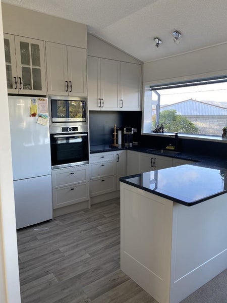 29 Major Drive, Kelson, Lower Hutt - Carousel 2