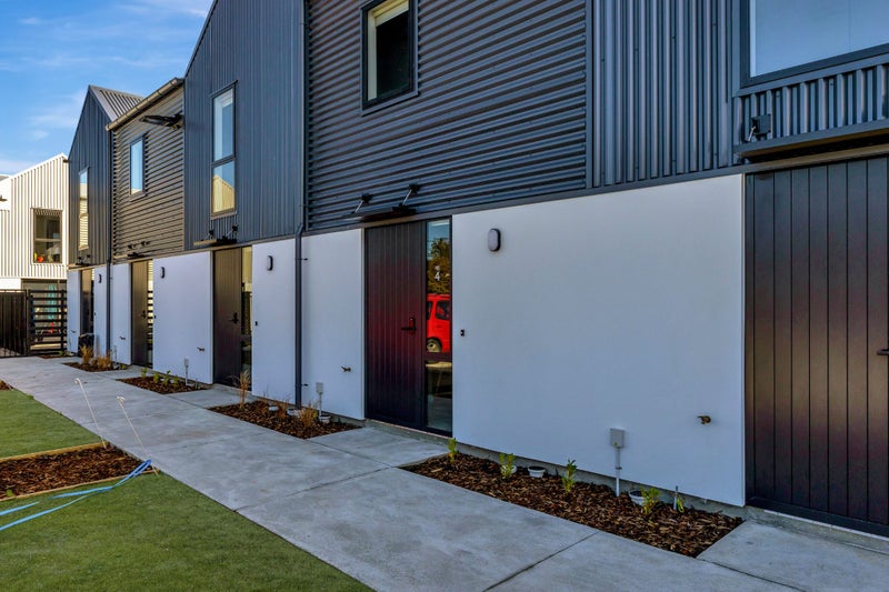 1/9 Grove Road, Addington, Christchurch - Carousel 1