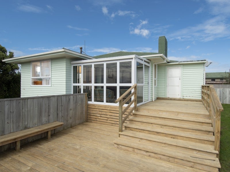 14 Kesteven Avenue, Parkvale, Tauranga - Carousel 2