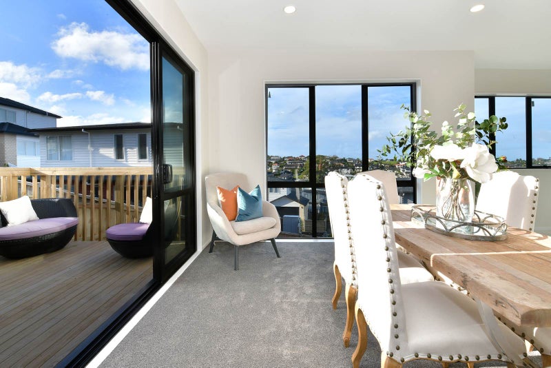 82 Fairview Avenue, Fairview Heights, Auckland - Carousel 2