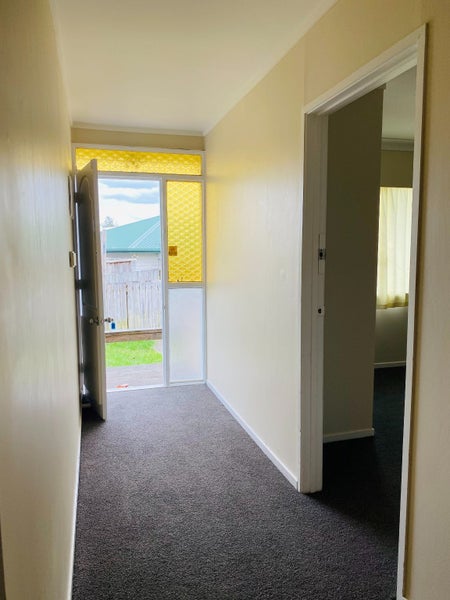 36A Eastview Road, Glen Innes, Auckland - Carousel 2