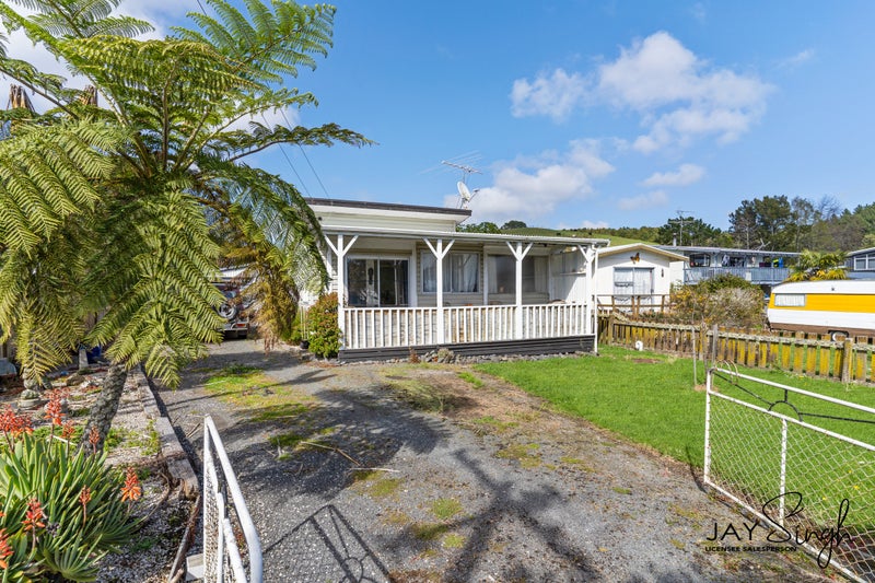 16 Bertram Road, Papakura - Carousel 2