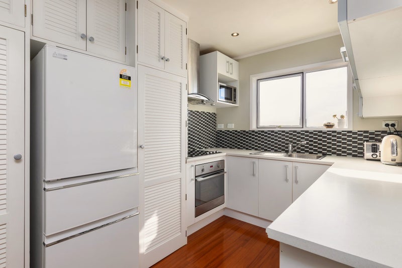 6/189 Hendon Avenue, Owairaka, Auckland - Carousel 2