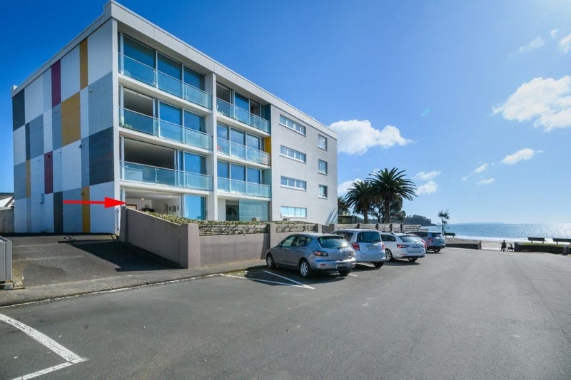 3/64 Milford Road, Milford, Auckland - Carousel 20