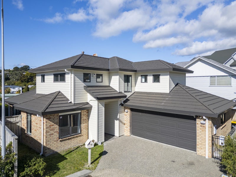 52 Hawtrey Terrace, Churton Park, Wellington - Carousel 1