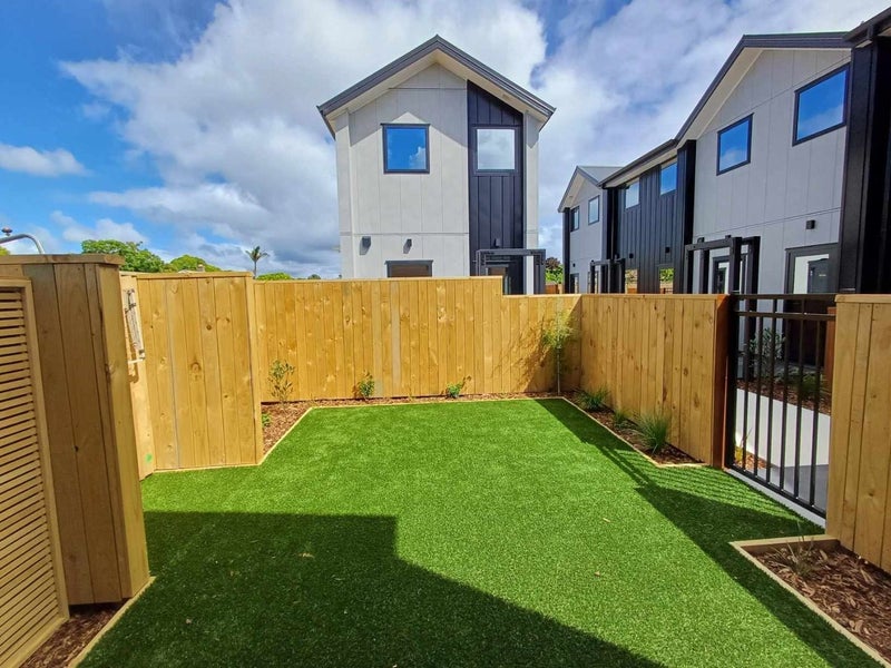 5/216 Rosebank Road, Avondale, Auckland - Carousel 11