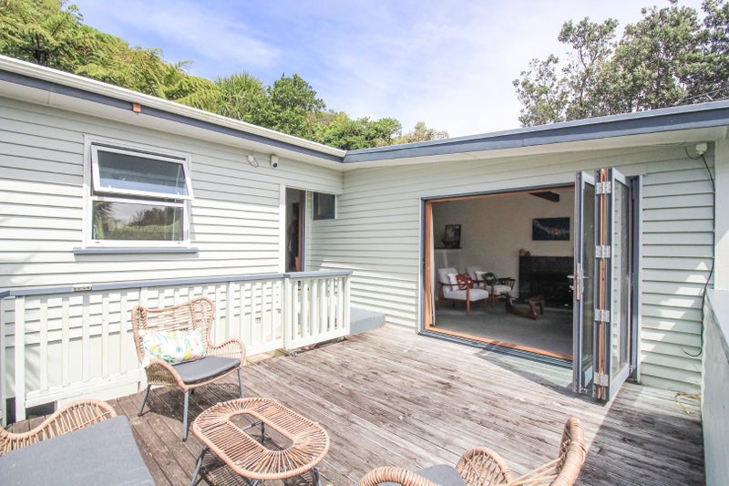 88 Pembroke Road, Northland, Wellington - Carousel 2