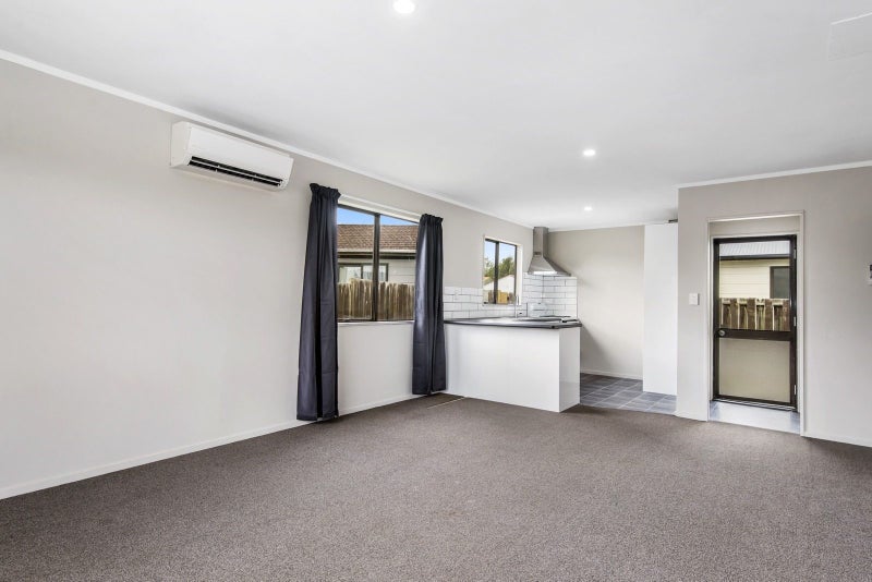 50A Pohutukawa Drive, Owhata, Rotorua - Carousel 1