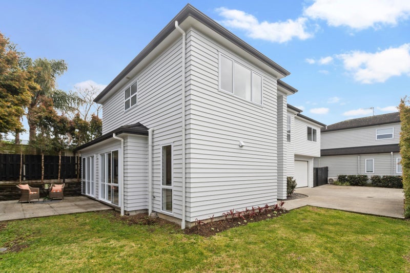 19B McDonald Crescent, Mount Wellington, Auckland - Carousel 2