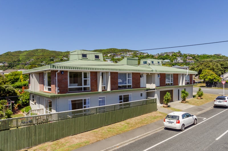 1/17 Lewer Street, Karori, Wellington - Carousel 1