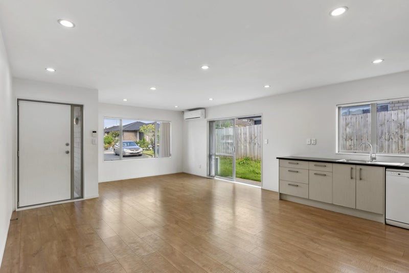 15 Austin Brave Place, Favona, Auckland - Carousel 2