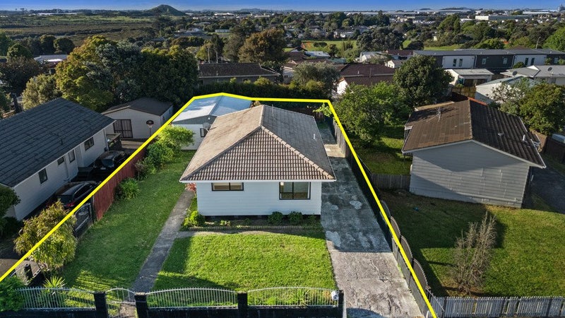 53 Burundi Avenue, Clendon Park, Auckland - Carousel 21