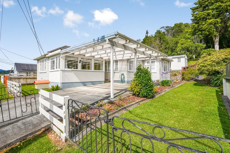 12 Dover Road, Wainuiomata, Lower Hutt - Carousel 2