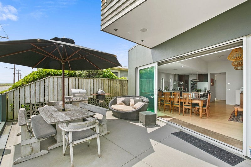 15 Tiromoana Crescent, Bell Block, New Plymouth - Carousel 2
