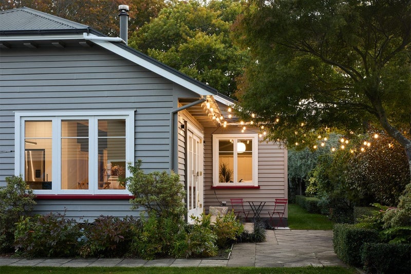 36 Severn Street, St Albans, Christchurch - Carousel 1