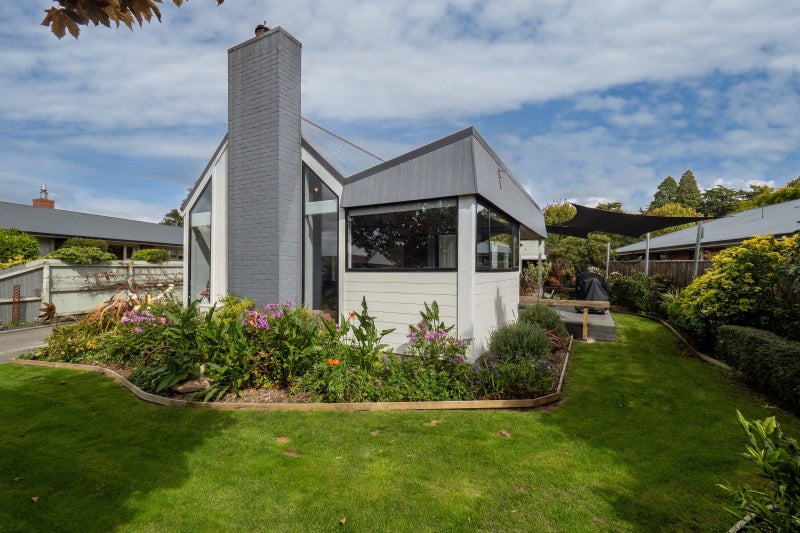 31 Queens Drive, Allenton, Ashburton - Carousel 2