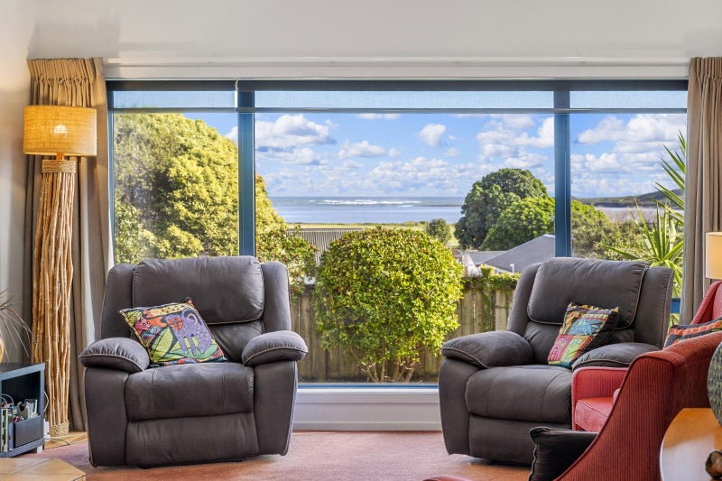 49 Norrie Avenue, Raglan, Raglan - Carousel 1