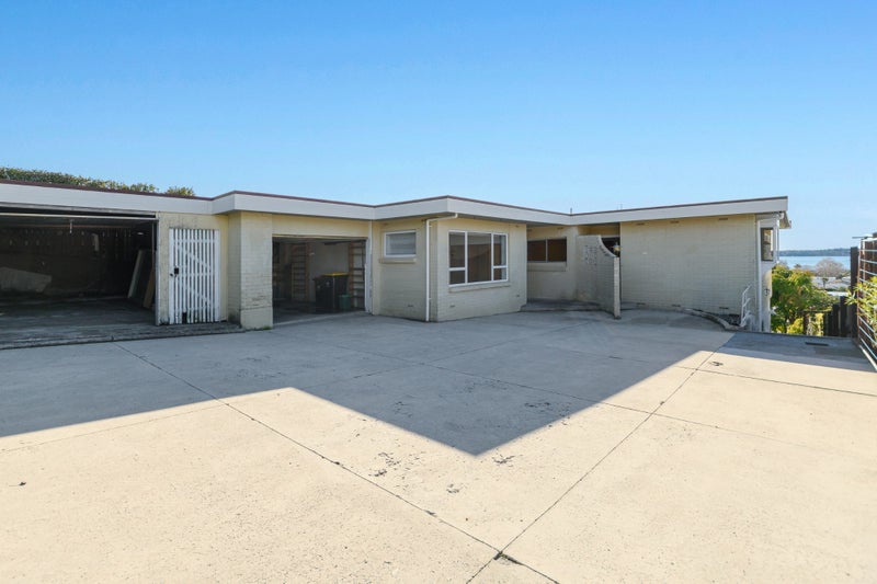 23 Lemon Grove Avenue, Otumoetai, Tauranga - Carousel 16